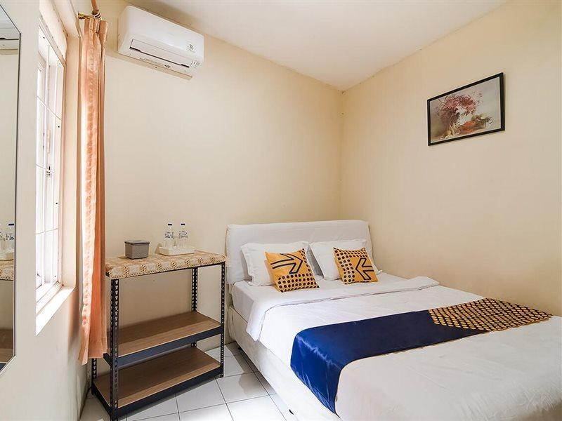Kost Carmelia Syariah Baranangsiang Bogor Hotel Buitenkant foto