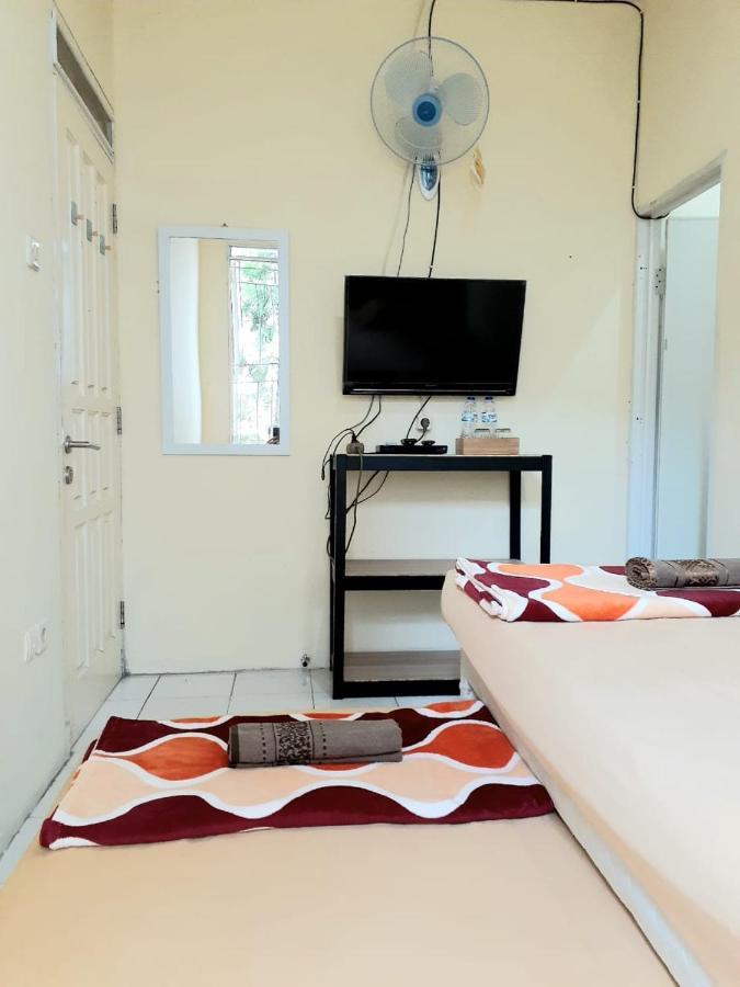 Kost Carmelia Syariah Baranangsiang Bogor Hotel Buitenkant foto