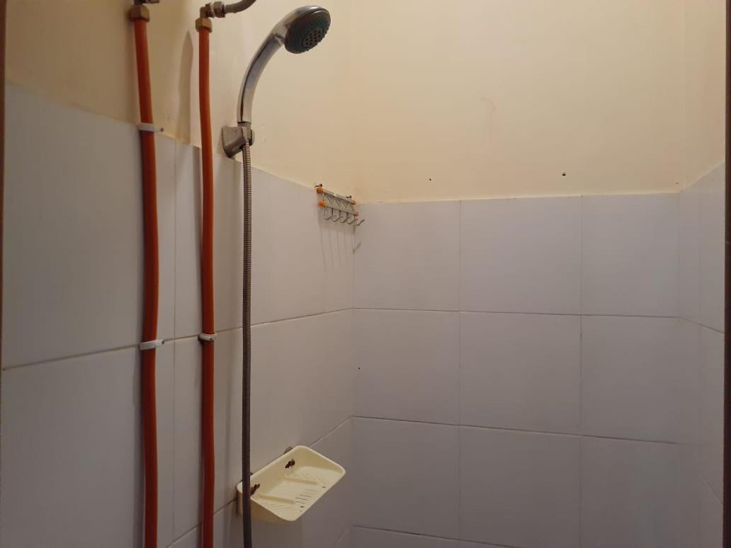 Kost Carmelia Syariah Baranangsiang Bogor Hotel Kamer foto