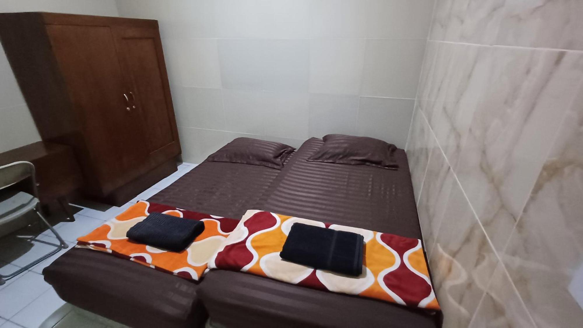 Kost Carmelia Syariah Baranangsiang Bogor Hotel Buitenkant foto